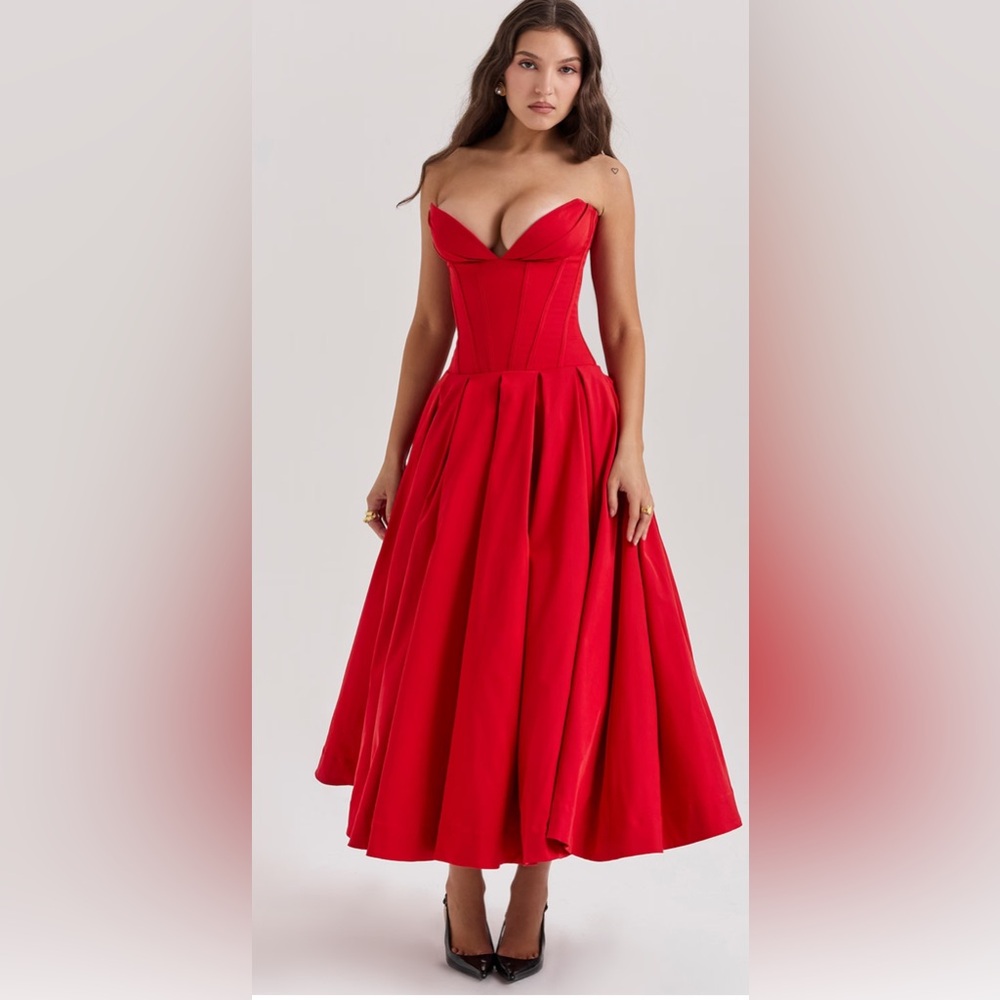 House of CB Lady dress. plus cup